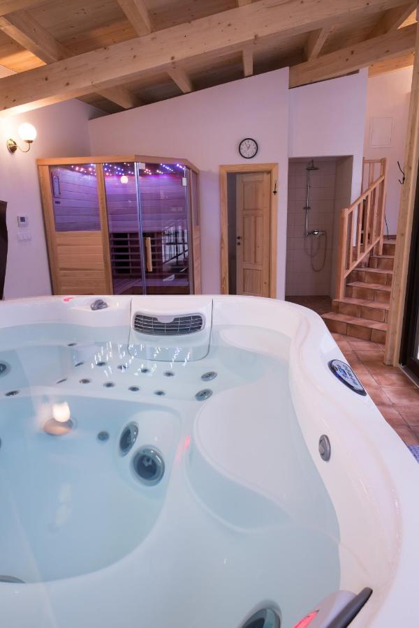 Wellness privát Štyri Lipy Villa Liptovske Revuce Exteriör bild